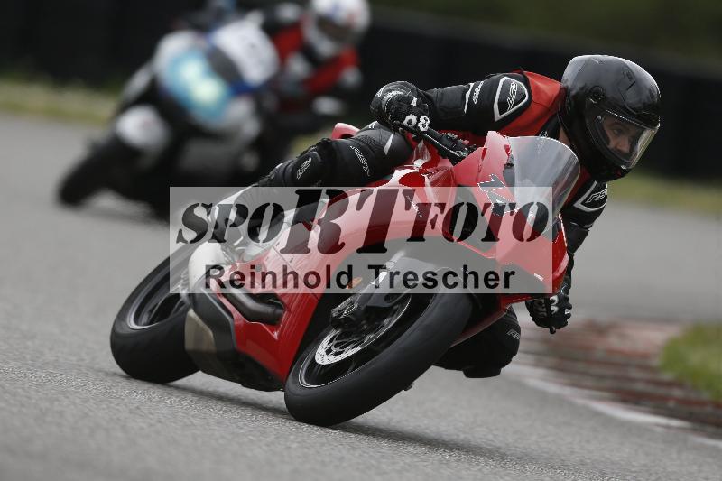 /Archiv-2025/06 18.04.2025 Speer Racing ADR/Instruktorentraining/14